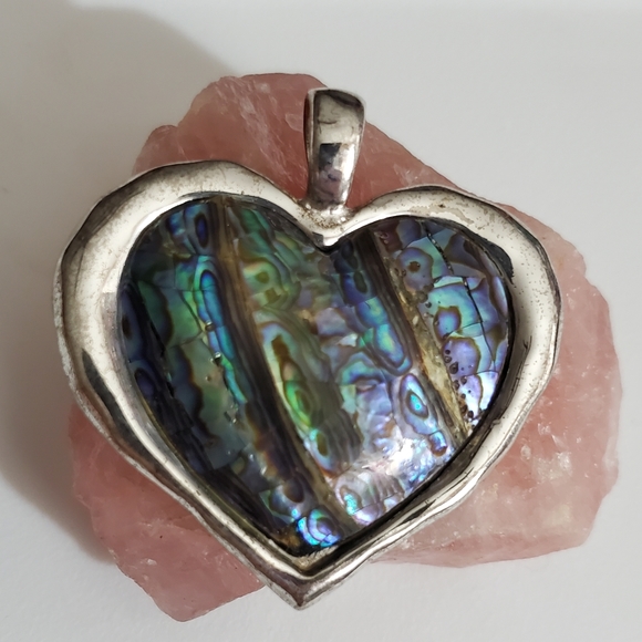 Vintage 90's abalone heart necklace pendant Valentine’s Day shell - Picture 4 of 8
